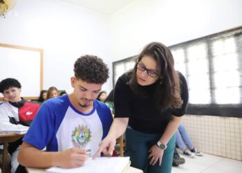 Estado convoca profissionais da Educação para entrega de documentos e contratação temporária