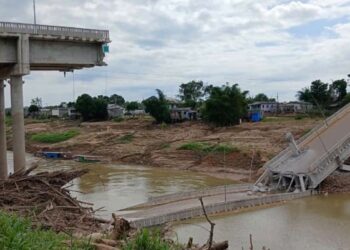 MPAC e TCE abrem apurações sobre desabamento de ponte em Sena Madureira