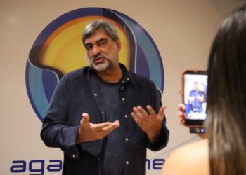 “Não reconheci Rio Branco”, diz Zeca Camargo sobre visita ao Acre após mais de uma década