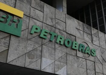 Petrobras implementa desconto no diesel a partir desta segunda-feira