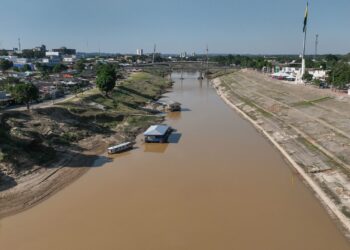 Rio Acre pode ficar abaixo de 2 metros nos próximos dias e Defesa Civil alerta para seca severa