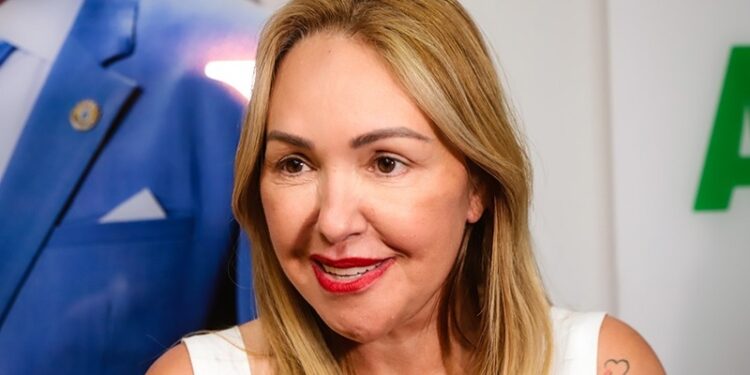 Exoneração de Sula Ximenes do Deracre é oficializada no Diário Oficial