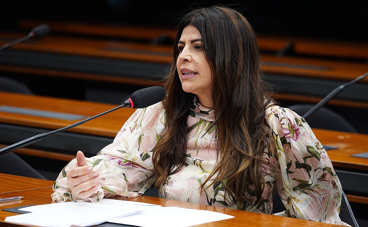 Candidatura de Antônia Lúcia é indeferida pelo TRE-AC; deputada diz que vai recorrer