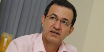 Carreta de exames de imagem recebe visita de representante do Ministério da Saúde em Rio Branco