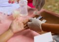 Rio Branco oferece atendimentos gratuitos de saúde na Praça da Revolução durante o Outubro Rosa