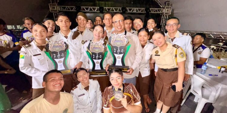 Banda do Colégio Militar Tiradentes conquista quatro troféus em campeonato interestadual em Rio Branco