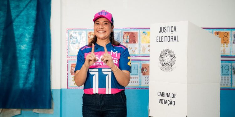 “Espero poder entregar à população aquilo que ela merece”, diz Mailza após votar em Senador Guiomard