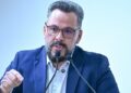 Alan Rick nega que pretende encerrar cursos a distância do Centro de Línguas e promete ampliação